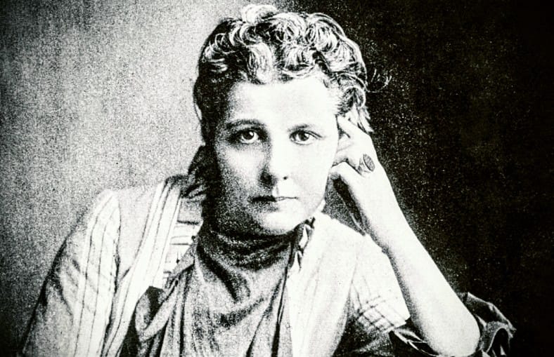  ANNIE BESANT,